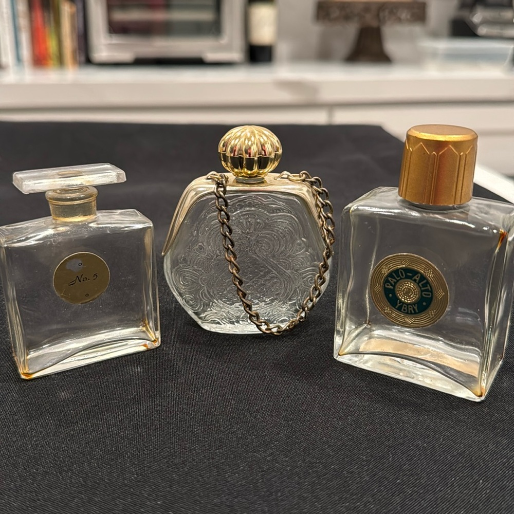 Vintage perfume bottles (3)